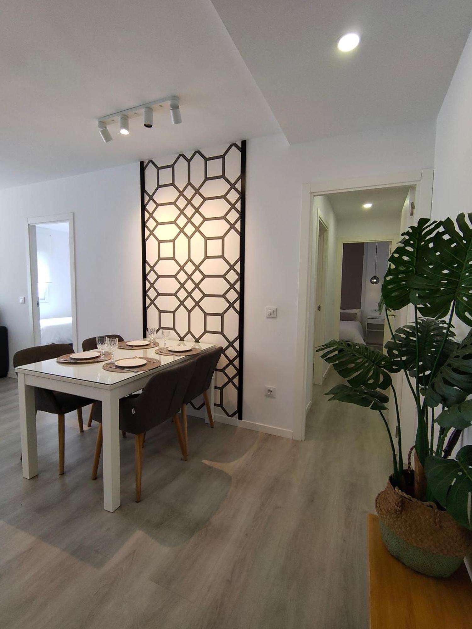 Casa Mallen, Con Amplia Terraza, En El Barrio De Nervion Sevilha Exterior foto